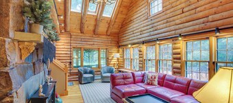 Game Room w/ Speakeasy Saloon: Accord Retreat