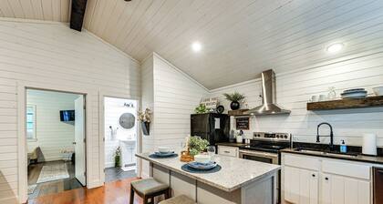 Serene Broken Bow Cabin w/ Fire Pit & Gas Grill!