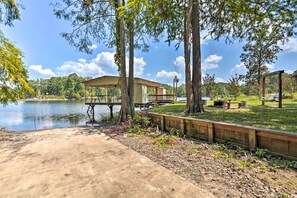 House (3 Bedrooms) | Interior - Waterfront Louisiana Home w/ Private Boat Launch! (Many)