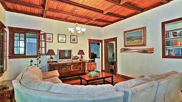 Cottage (4 Bedrooms) | Interior