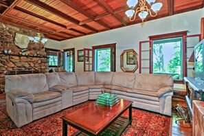 Cottage (4 Bedrooms) | Interior