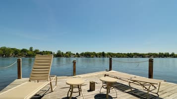 Cottage (4 Bedrooms) | Depan hartanah