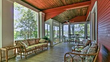 Cottage (4 Bedrooms) | Interior