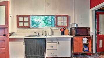 Cottage (4 Bedrooms) | Interior