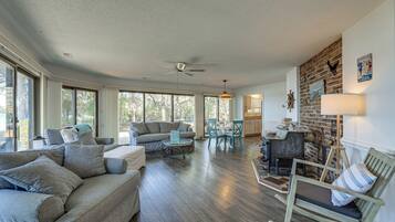 Cottage (3 Bedrooms) | Interior