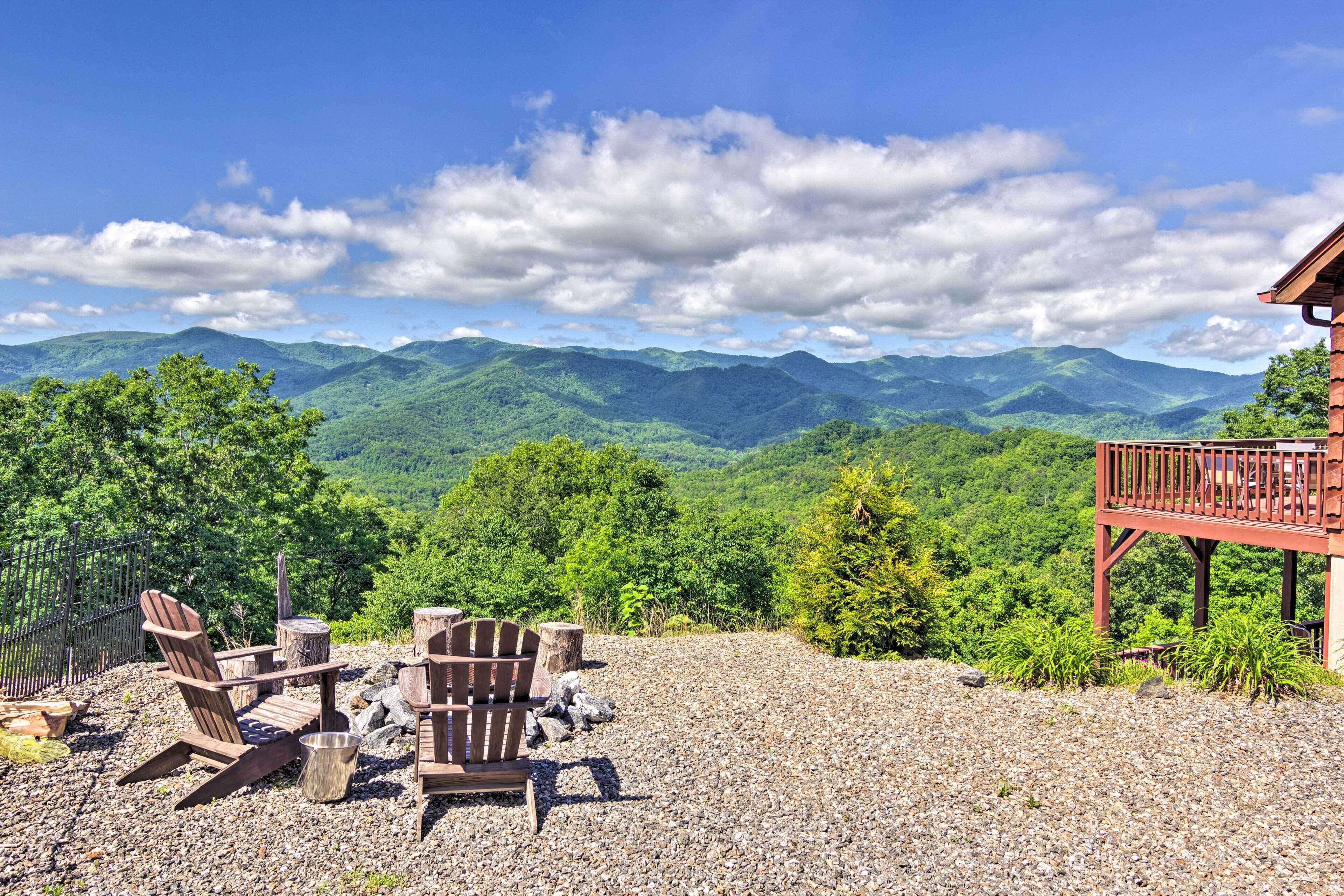 'smoky Top Summit,' 12.3 Miles to National Park!