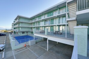 Apartment (1 Bedroom) | Interior - Updated Oceanside Condo - 5 Miles to Cape May! (Wildwood Crest)