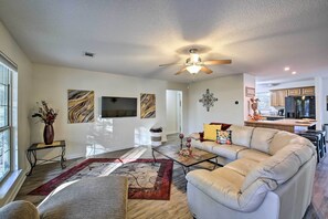 House (3 Bedrooms) | Interior