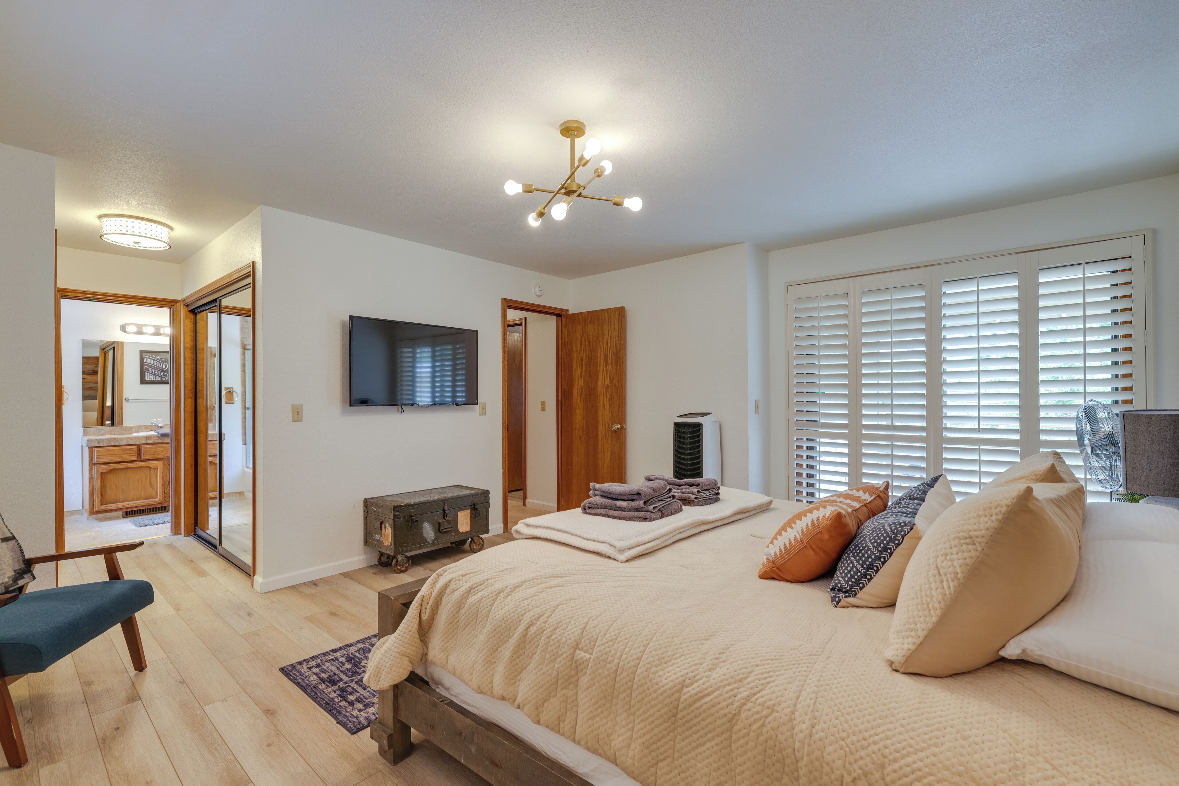 House (4 Bedrooms) | Interior