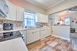 Apartment (1 Bedroom) | Interior - Updated Ybor City Duplex ~ 1/2 Mi to Seventh Ave! (Tampa)