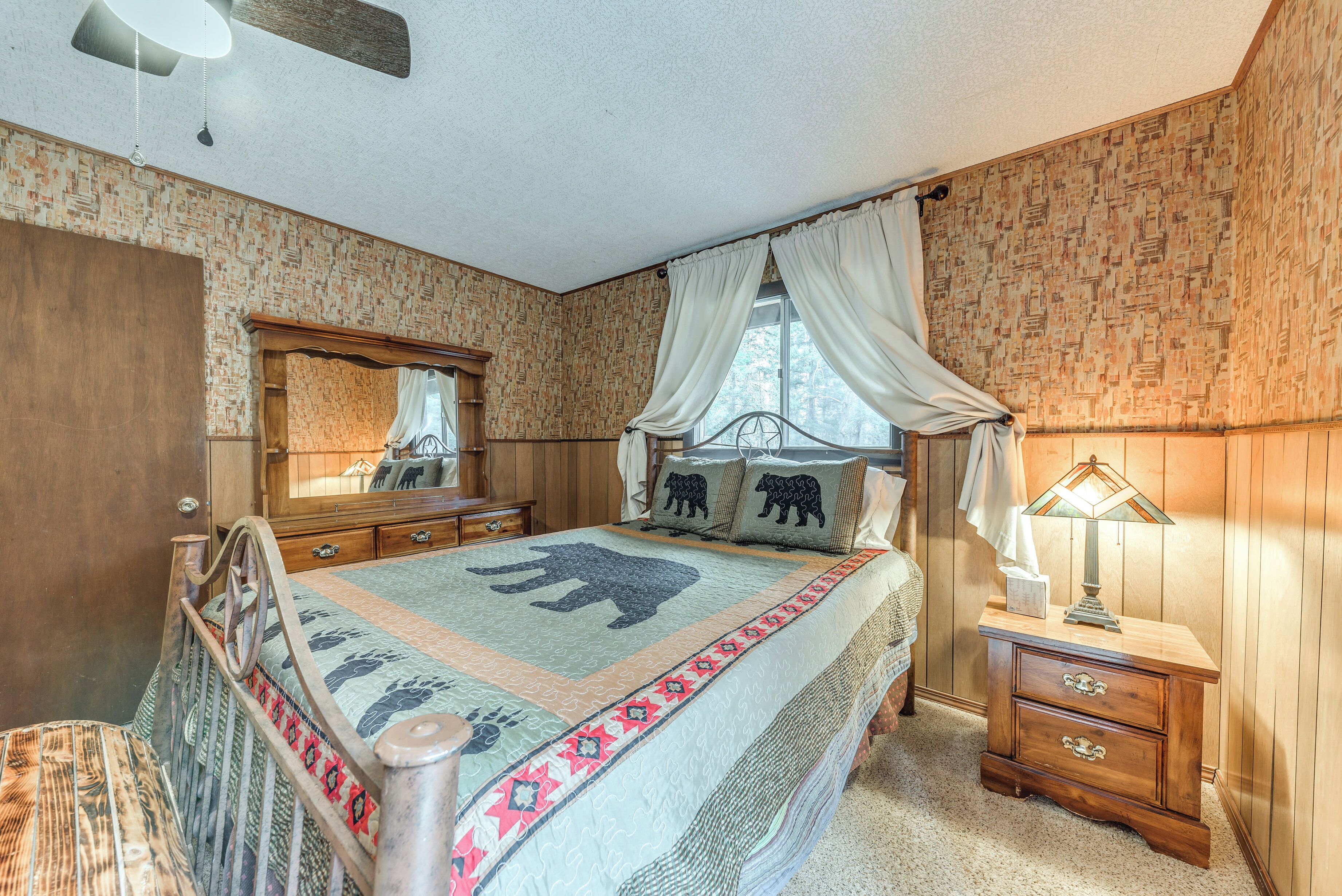 Cloudcroft Cabin Vacation Rental: 3 Mi to Skiing!