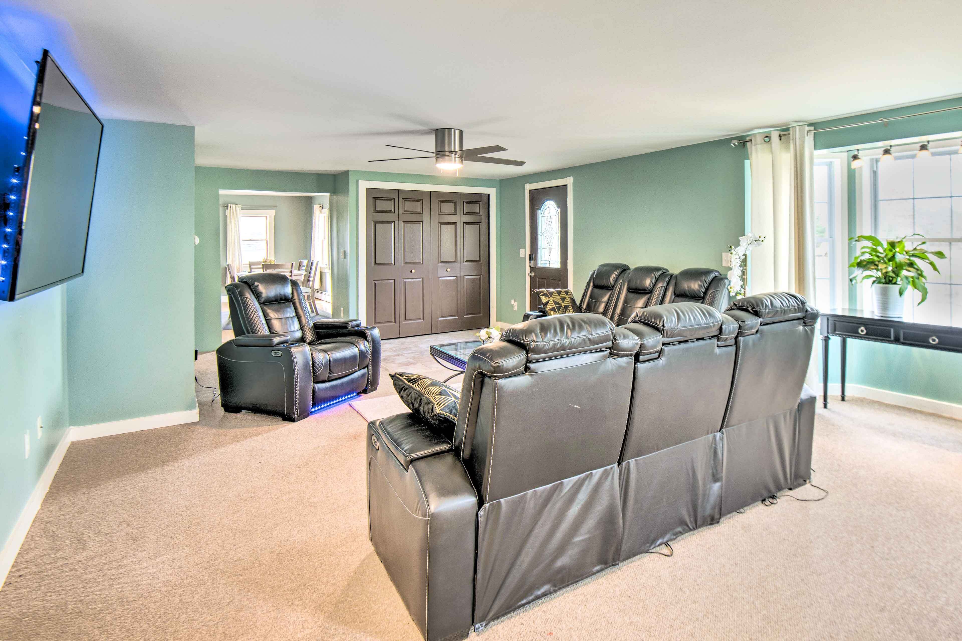 Westbrook Retreat w/ Yard ~ 8 Mi to Portland