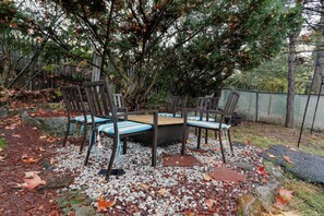 Interior - Newark Home w/ Deck & Fire Pit, 16 Mi to Nyc! (Newark)