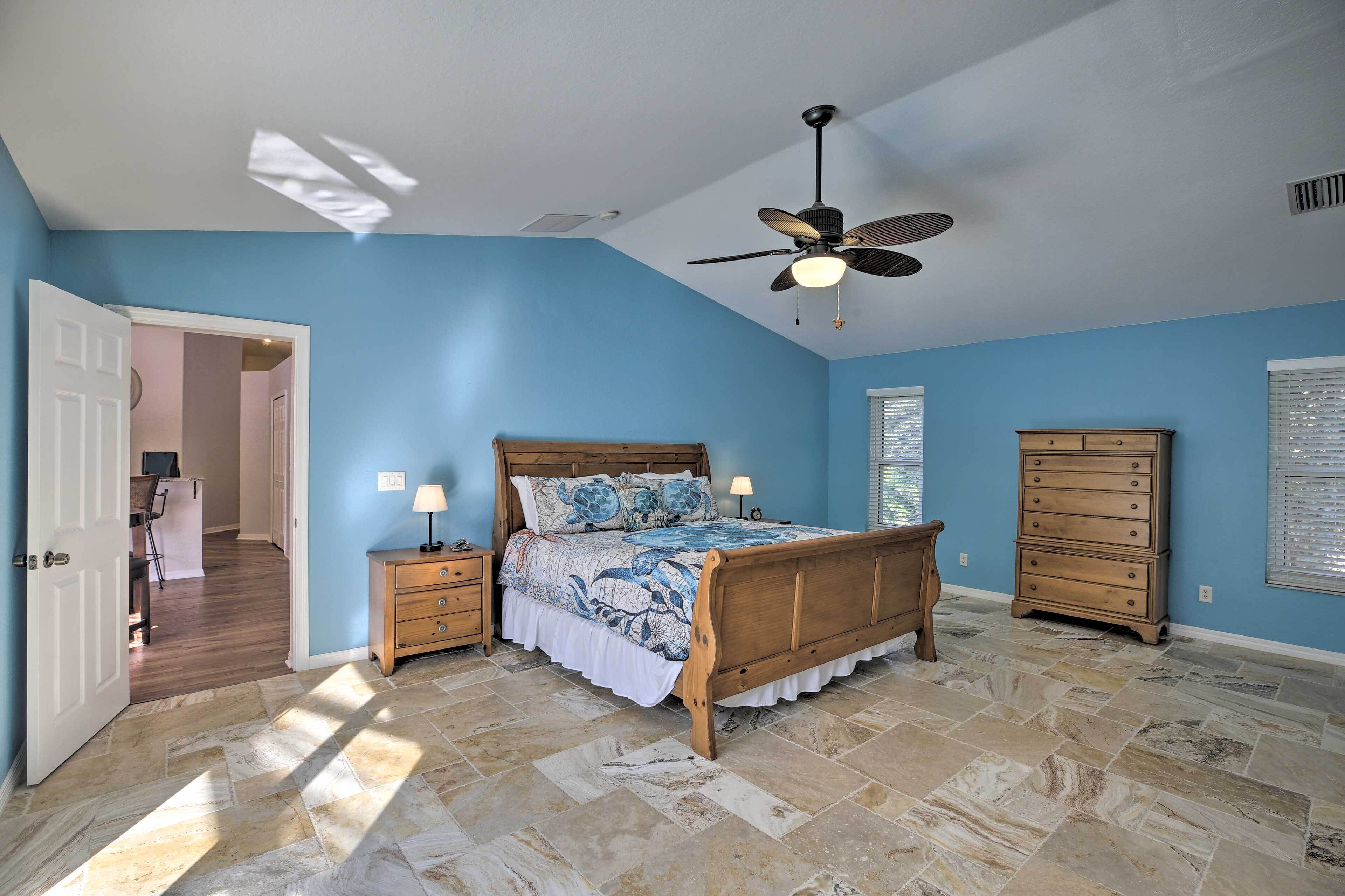 House (4 Bedrooms) | Interior