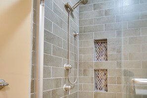 Nhà (3 Bedrooms) | Nội thất