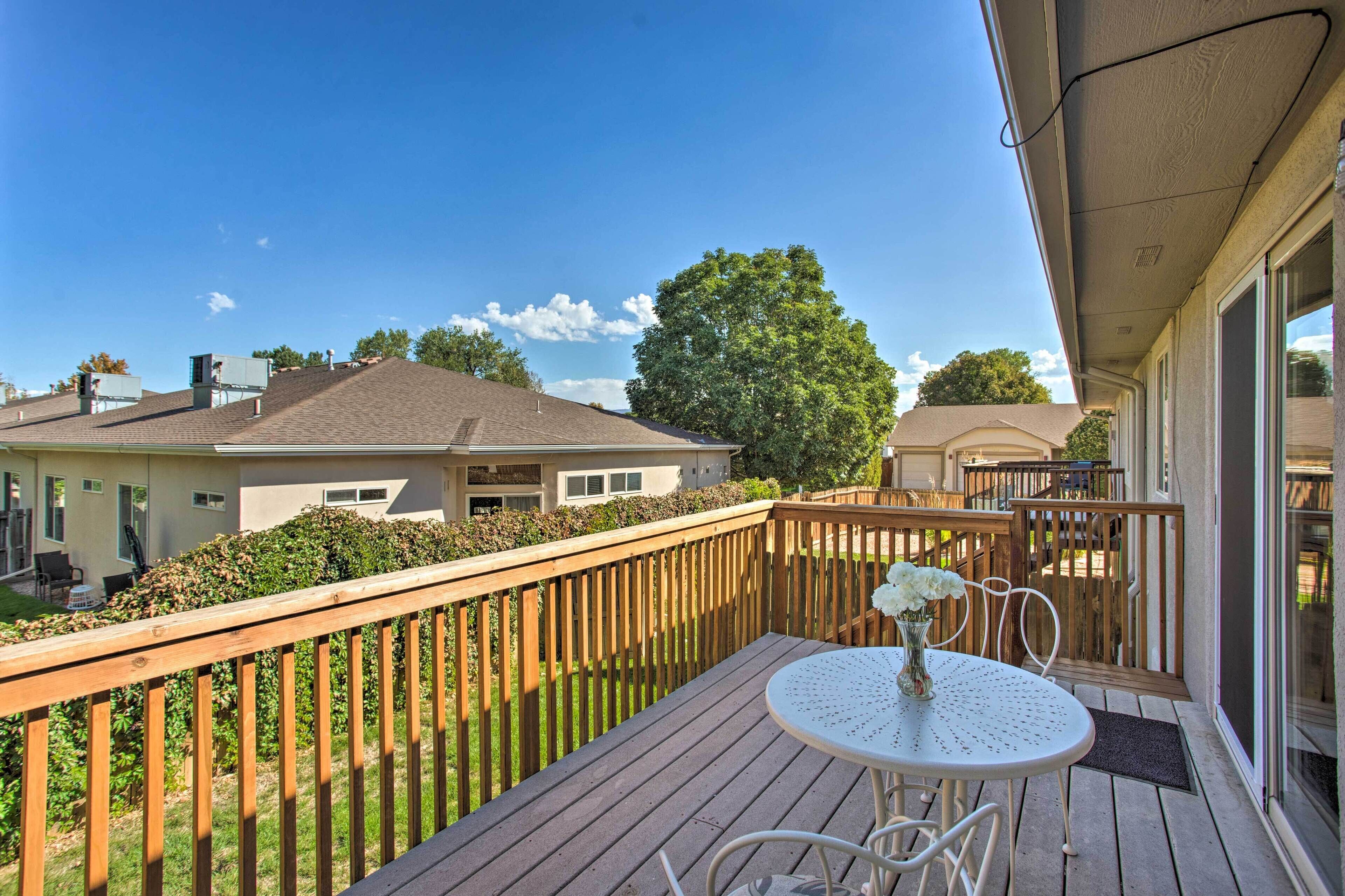 Pet-friendly Grand Junction Townhome With Yard!