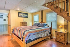 House (3 Bedrooms) | Interior - Lakeside Haven w/ Private Dock: Fish & Swim! (Abbeville)