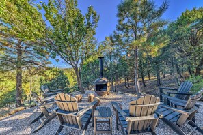 Property grounds - Serene Alto Cabin w/ Mountain Views & Fire Pit! (Alto)