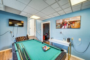 Interior - < 1 Mi to Ocean Gate Beach! Lovely Home w/ Hot Tub (Ocean Gate)