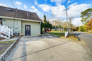 Interior - < 1 Mi to Ocean Gate Beach! Lovely Home w/ Hot Tub (Ocean Gate)