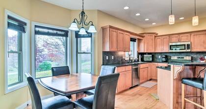 2 Mi to Dale Hollow Lake! Cozy Haven w/ King Suite