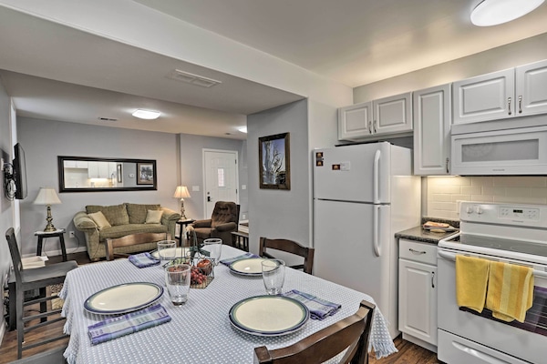 Historic Laramie Condo - 3 Blocks To Downtown & Uw - Laramie, WY