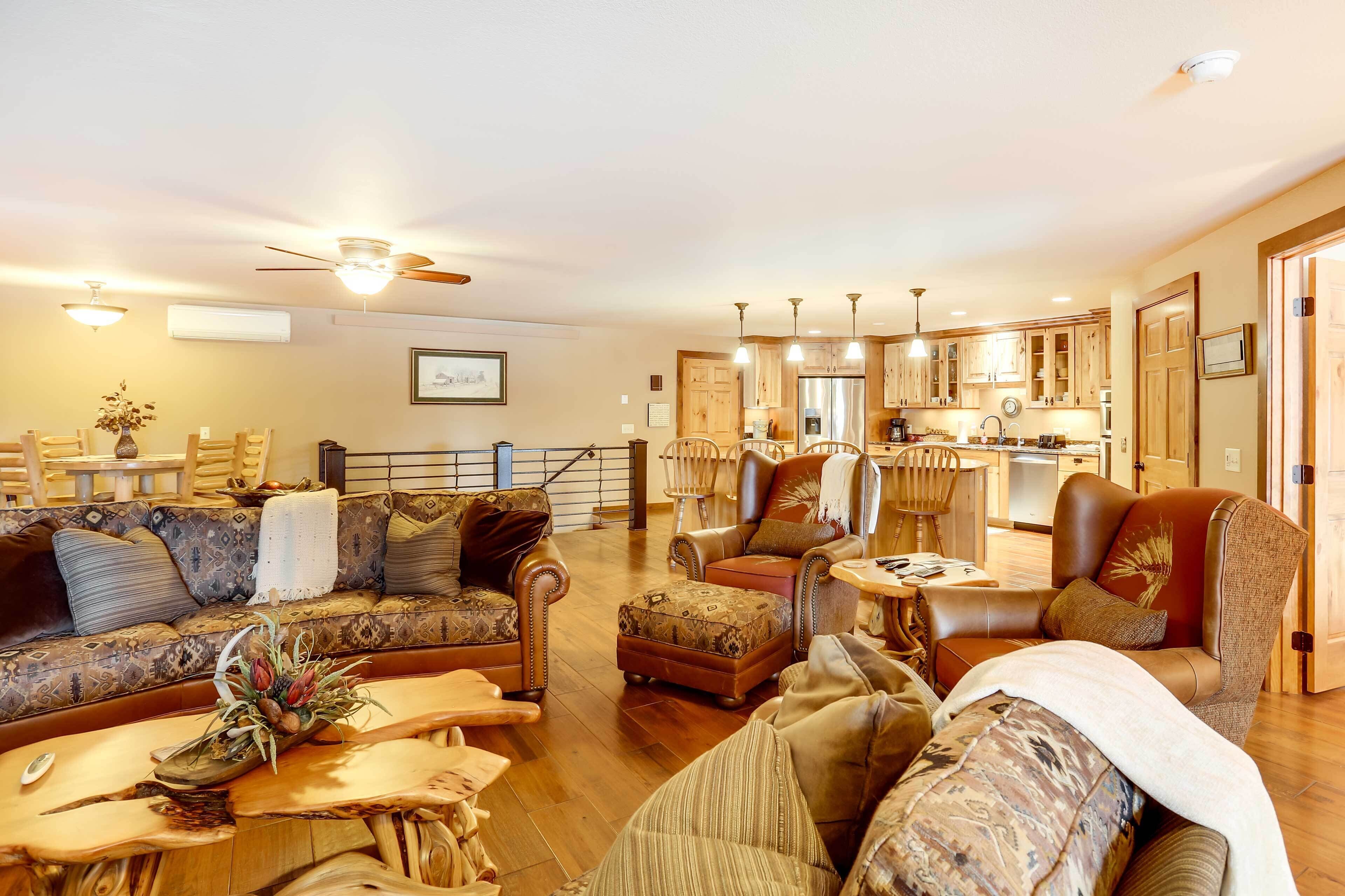 Modern Deadwood Apt With RV Parking & Views!