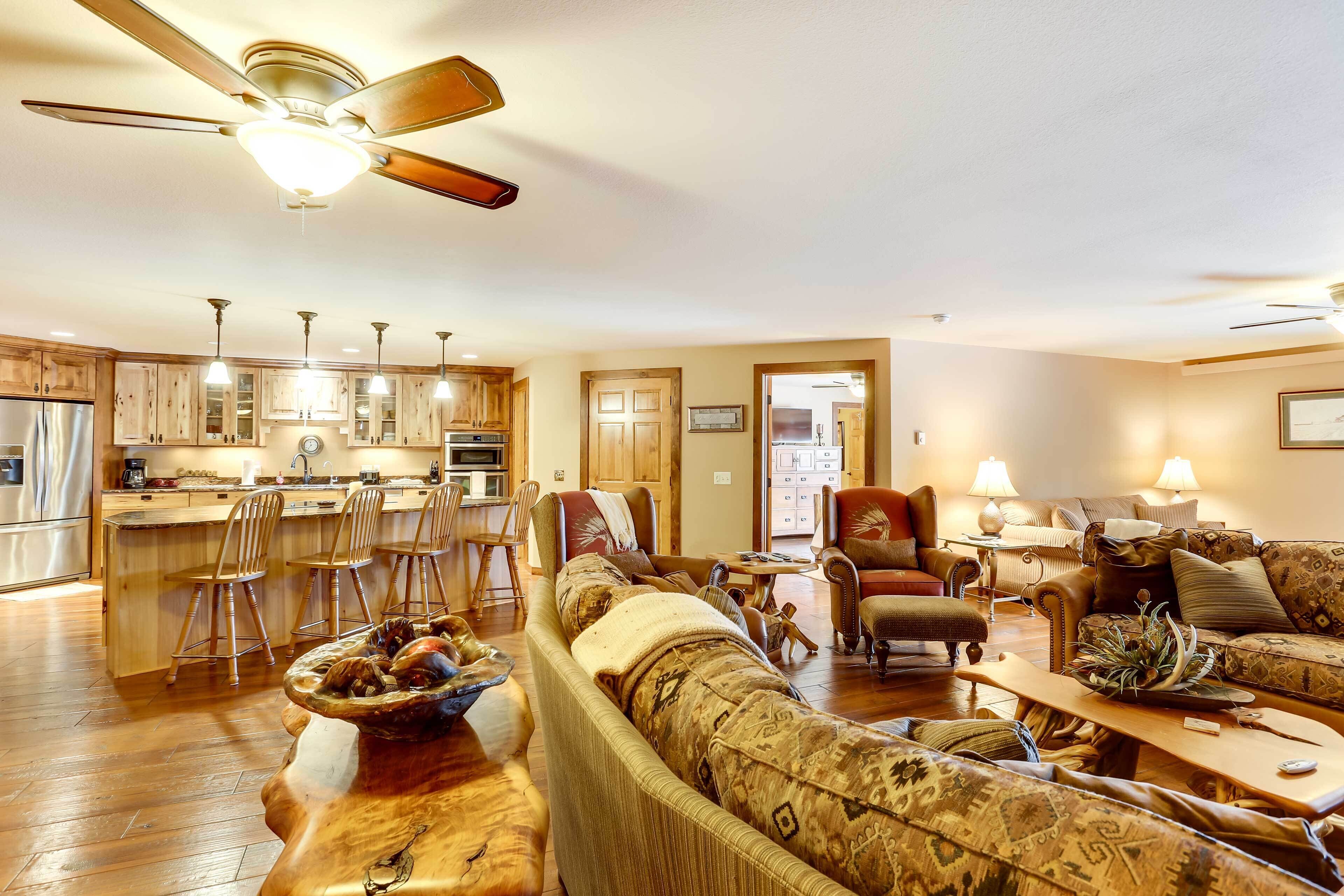 Modern Deadwood Apt With RV Parking & Views!