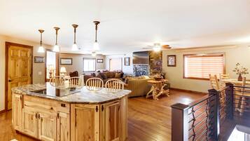 Apartment (1 Bedroom) | Interior