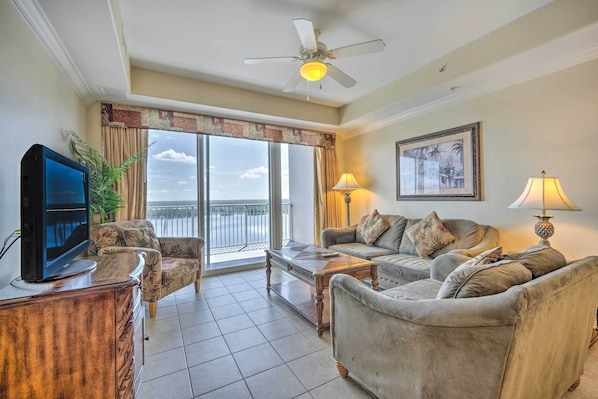 Apartment (2 Bedrooms) | Interior - 1 Mi to Disney: Condo w/ Water-view Balcony! (Orlando)