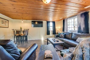 Stuga (2 Bedrooms) | Interiör
