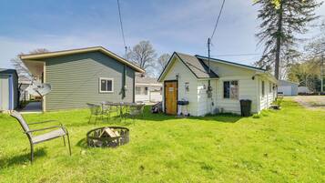 Cottage (2 Bedrooms) | Front of property