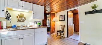 Houghton Lake Cottage - Central Location!