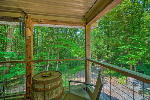 Peaceful Decatur Cabin w/ Grill & Fire Pit!