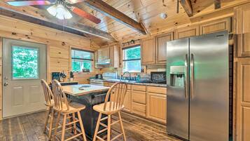 House (1 Bedroom) | Interior