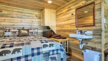 House (1 Bedroom) | Interior