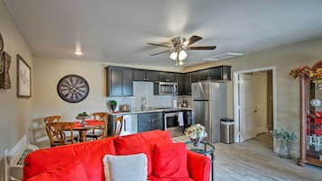House (1 Bedroom) | Interior