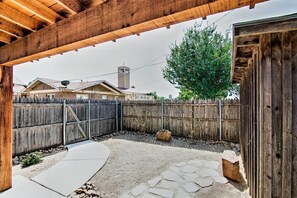 House (1 Bedroom) | Interior