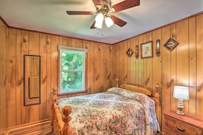 House (3 Bedrooms) | Interior - Secluded Marshall Cabin Near Appalachian Trail (Marshall)