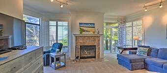 Beachfront Pajaro Dunes Condo w/ Bay Views!