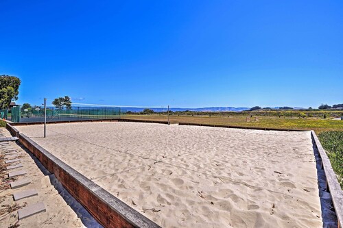 Beachfront Pajaro Dunes Condo w/ Bay Views!