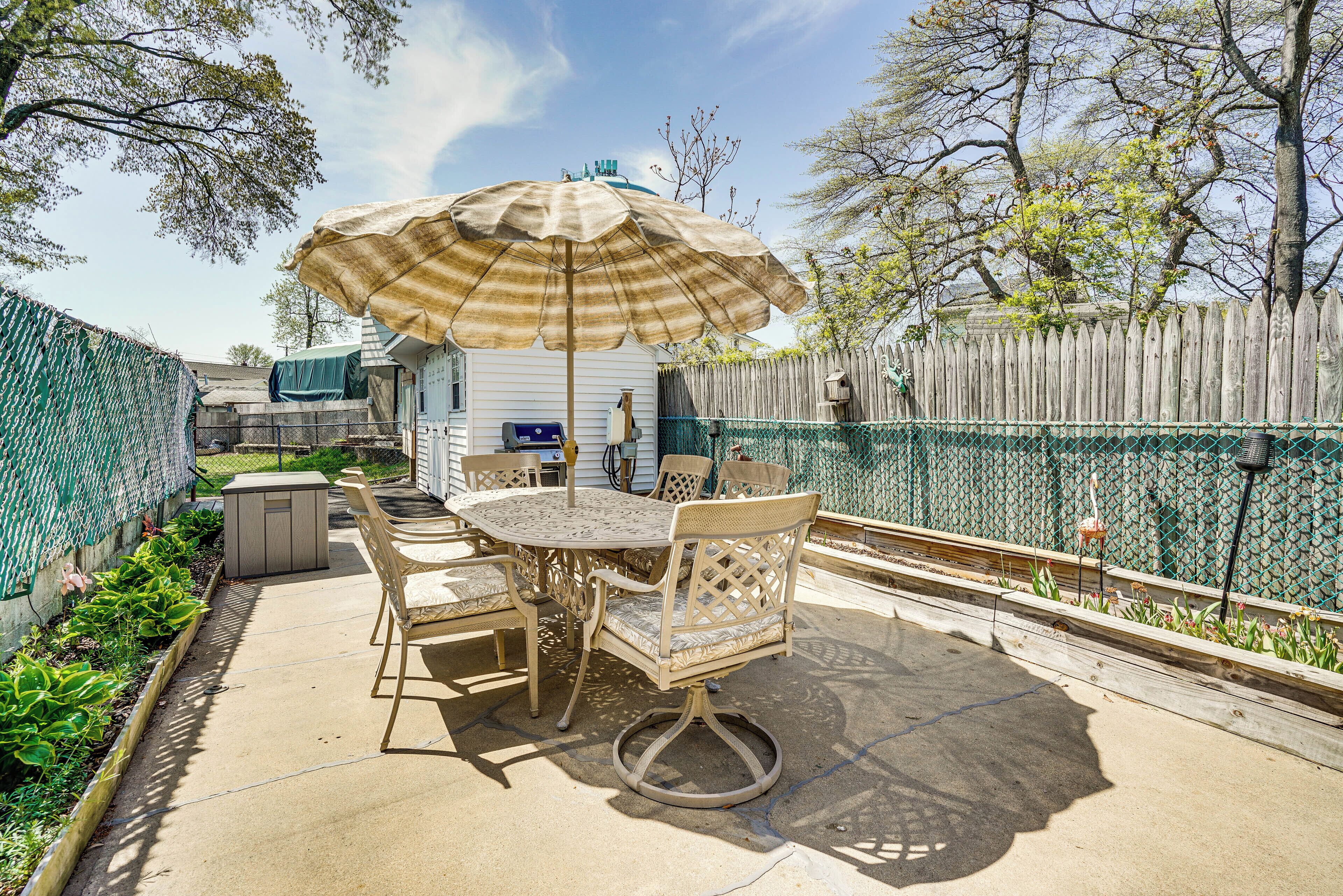 New Jersey Abode - Near Theme Parks, Walk to Beach