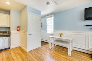 House (1 Bedroom) | Interior