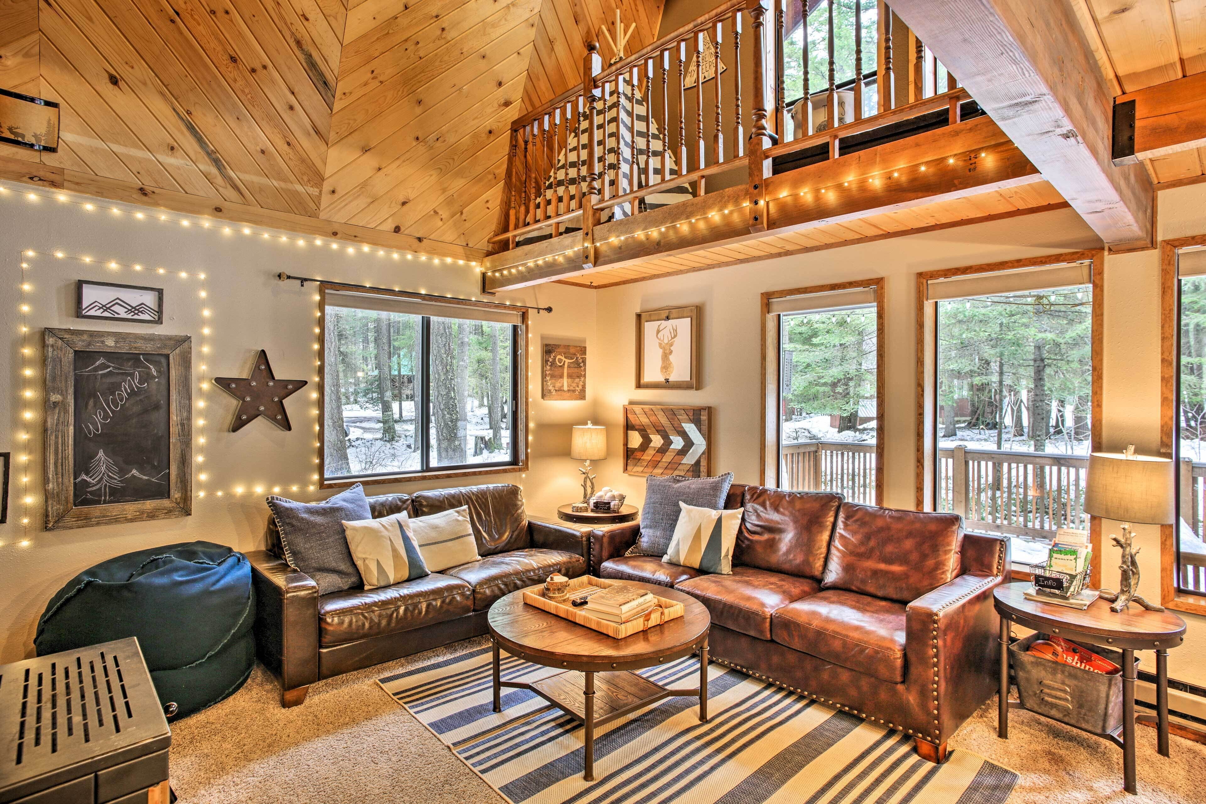 Mountain Chalet w/ Hot Tub by Cle Elum Lake!