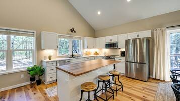 ุงูู
ูุดุฃุฉ ู
ู ุงูุฏุงุฎู