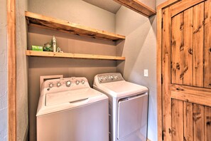 House (1 Bedroom) | Interior