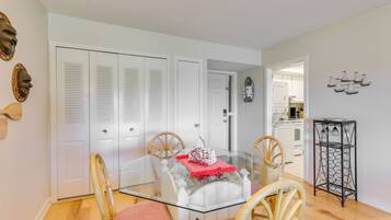 Apartment (1 Bedroom) | Interior