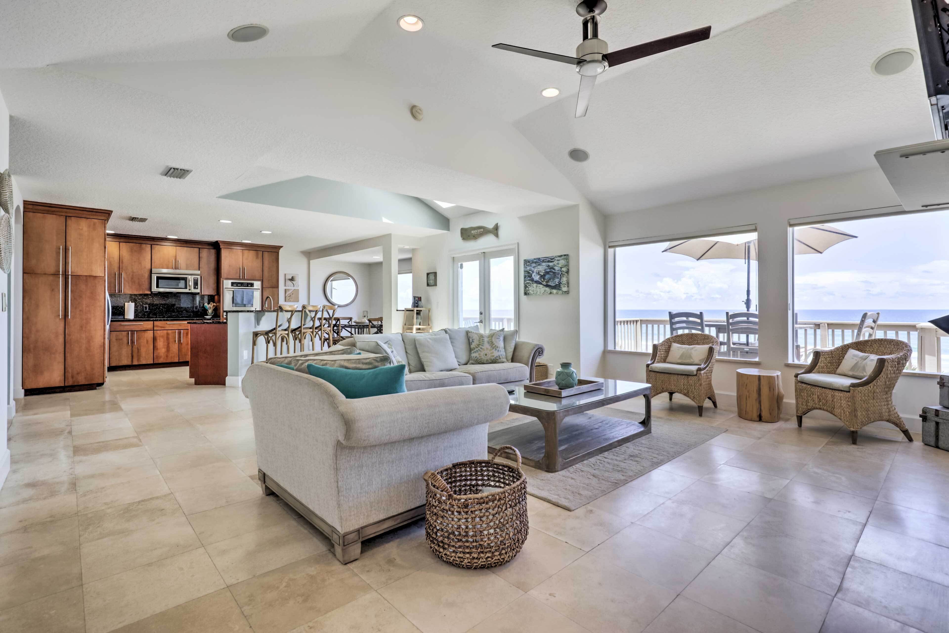 Beautiful Coastal Home w/ Deck & Beach Access