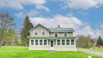 House (5 Bedrooms) | Front of property