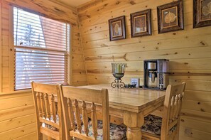 House (3 Bedrooms) | Interior - Duck Creek Village Cabin: Ski, Hike & Fish! (Duck Creek Village)